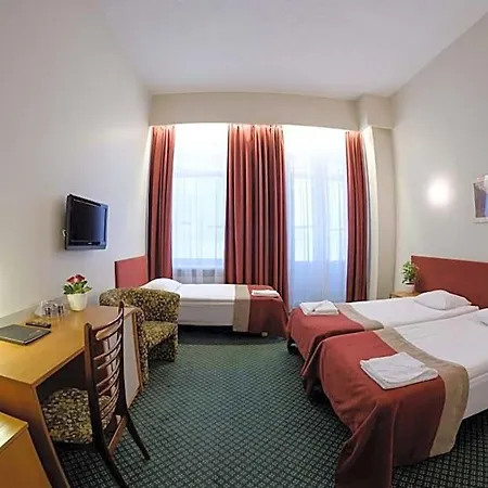 Metropolis Hotel