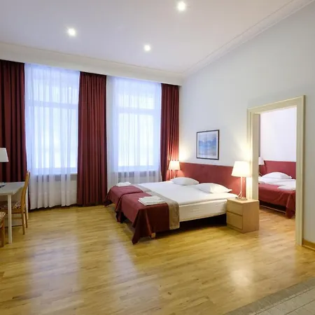 Metropolis 3*