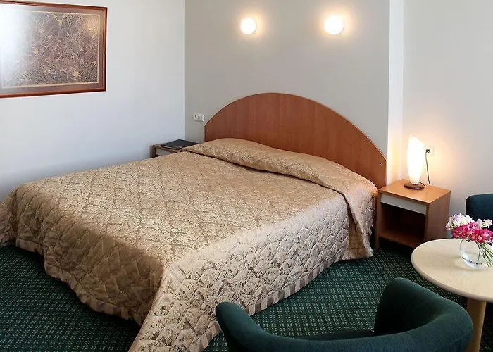 Ξενοδοχείο Metropolis 3*